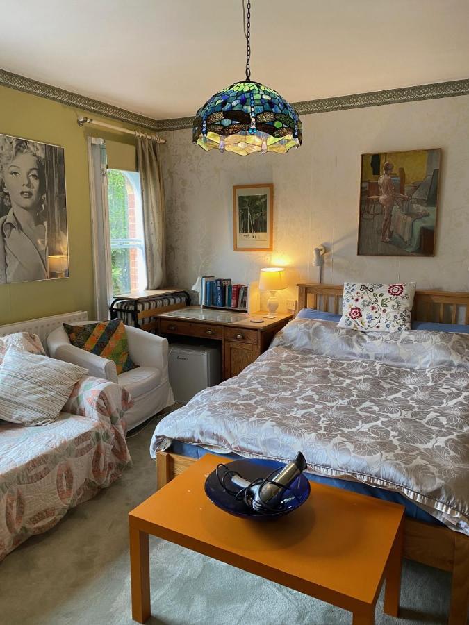 Bellhay Orchard Bed & Breakfast Глостънбъри Екстериор снимка